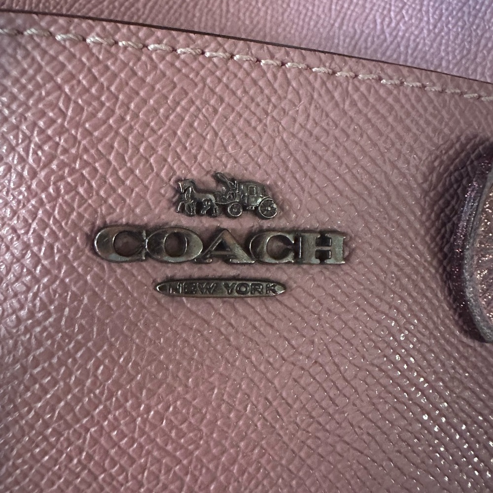 Coach messenger crossbody with hearts appliqué in Dusty Rose - Picture 9 of 16